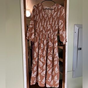 Tan and White Leaf Print Long Sleeve Dress